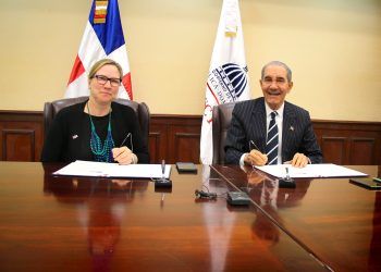 Embajada EE.UU. y MESCyt renuevan acuerdo de becas Fulbright