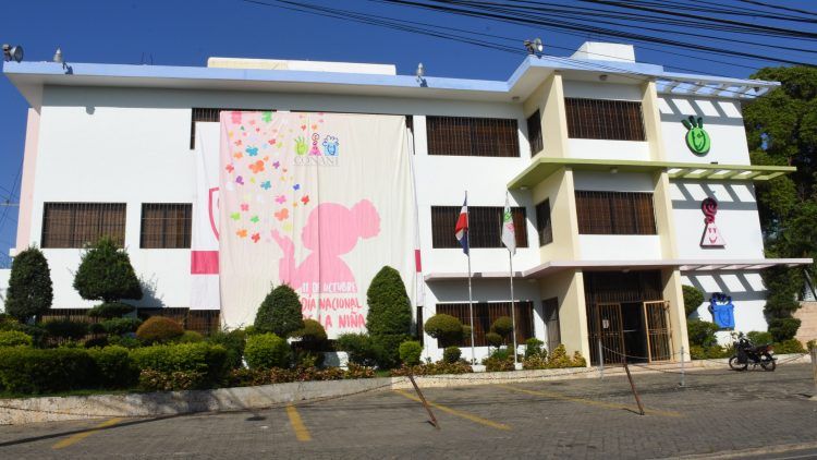 Una niña denunció, luego de haberse escapado, los diferentes abusos a los que son sometidas dentro del recinto de CONANI en Jarabacoa. 