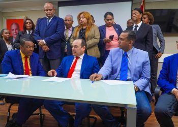 Propone proyecto para fijar por 4 años el procurador