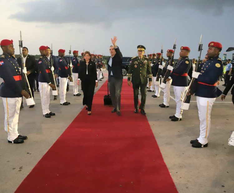 Abinader Expondrá manejo de COVID en RD y Recuperación económica, en Suiza