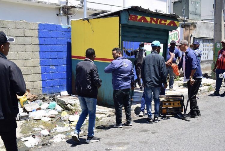 Alcaldía SDO libera espacios públicos