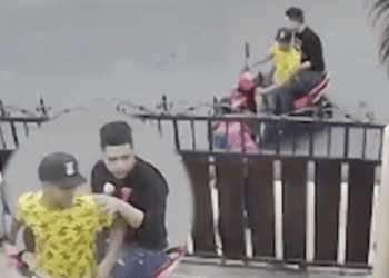  Asaltantes intentan quitar maletín a estudiante en Santiago