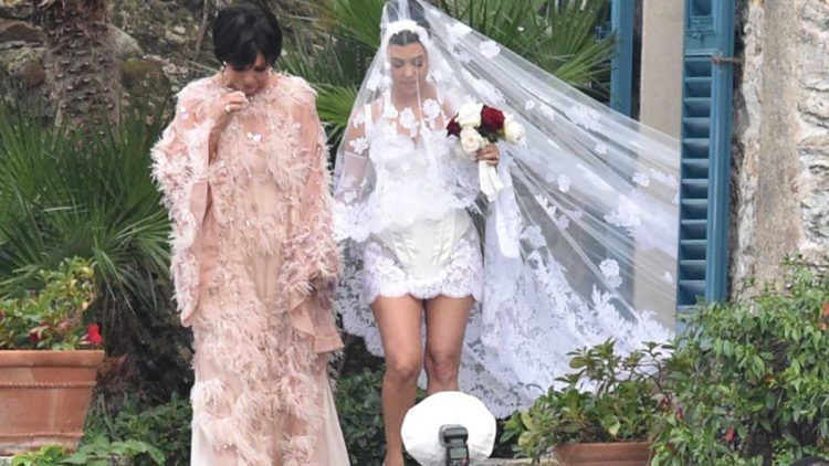 Así fue la boda de Kourtney Kardashian y Travis Barker 