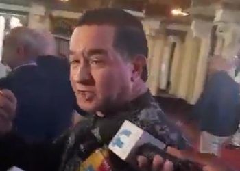 Director PN reaparece y evade declaraciones a medios