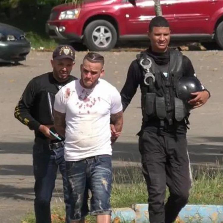 Video muestra barbero “discutir” con PN antes de su muerte