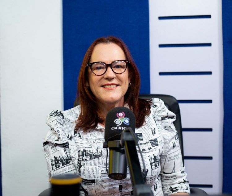 Exministra Mujer rechaza firma "sin leer" de convenio en Cámara de Diputados