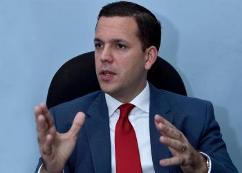 Hugo Beras renuncia como Secretario General de ADN