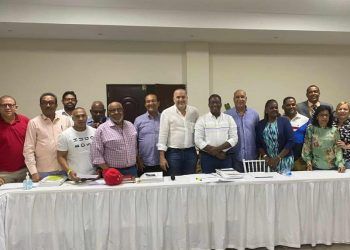 Legisladores ven posible cambiar sistema de ganancias de AFP