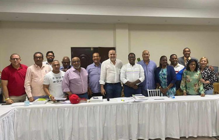 Legisladores ven posible cambiar sistema de ganancias de AFP