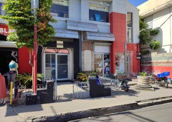 Roban oficinas de abogados a una esquina del destacamento PN en Moca 