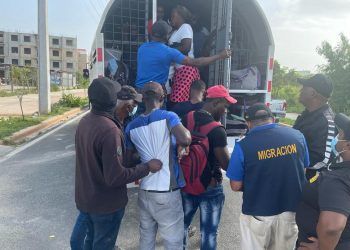 Varios haitianos detenidos en operativo de Ciudad Juan Bosch