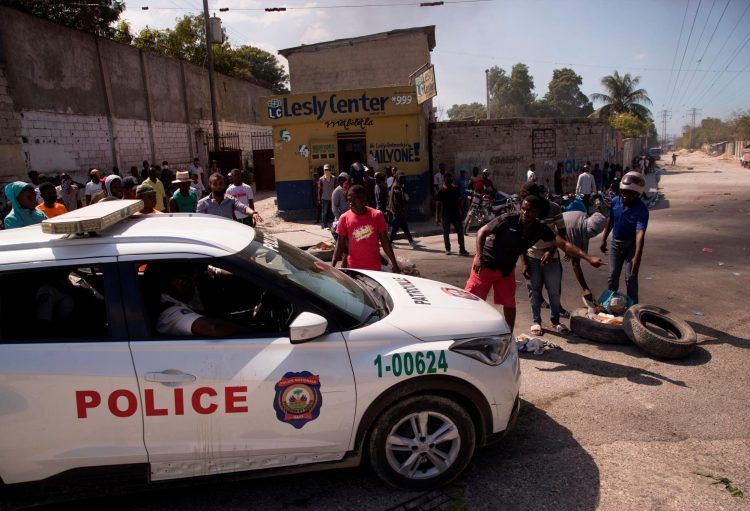 Turcos cumplen más de 10 días secuestrados por banda haitiana