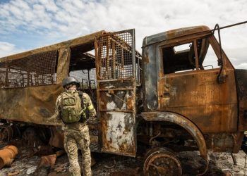 Tres muertos y decenas de heridos en ataque a Járkov 