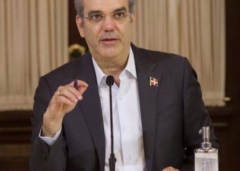 Abinader declará de interés intervenciones en museos; aún no aparece pintura de Toledo