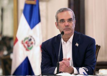 Abinader pide a comunidad internacional apoye a Haití