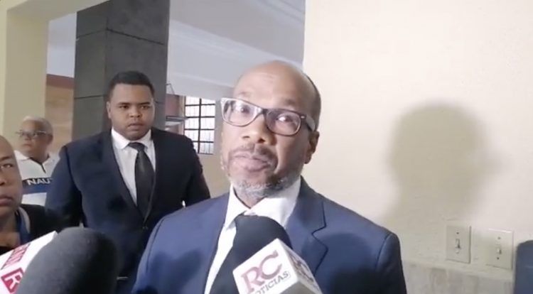 Abogados de Miguel Cruz: "por consideración" no pedimos prisión domiciliaria