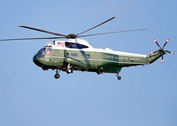 Avión militar se estrella al Sur de California con marines a bordo