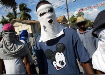 Bandas haitianas trafican armas y drogas en frontera