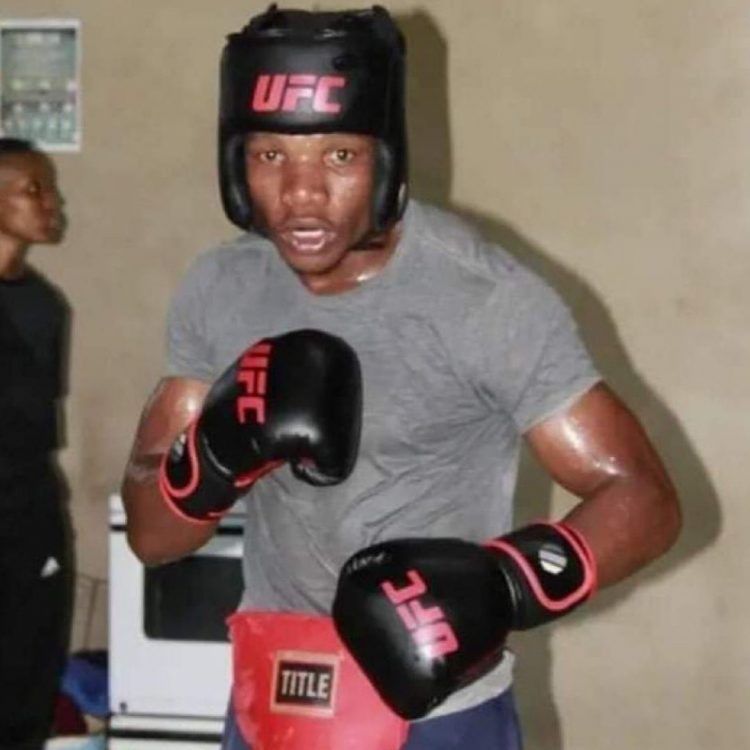 Muere Simiso Buthelezi: Un boxeador que peleó desorientado contra rival imaginario