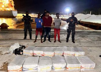 Confiscan 329 paquetes presumiblemente cocaína en Barahona