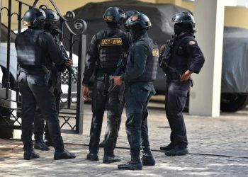 Allanan apartamento en Santiago como parte de la Operación Falcón