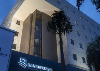 Valija robada en parqueo de banco contenía más de RD$3,000,000