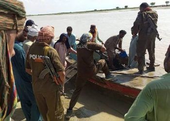 Barco naufraga durante una boda en Pakistán