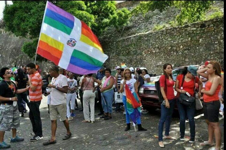 Comunidad LGBTIQ+ dominicana denuncia más de 150 atracos en app Grindr