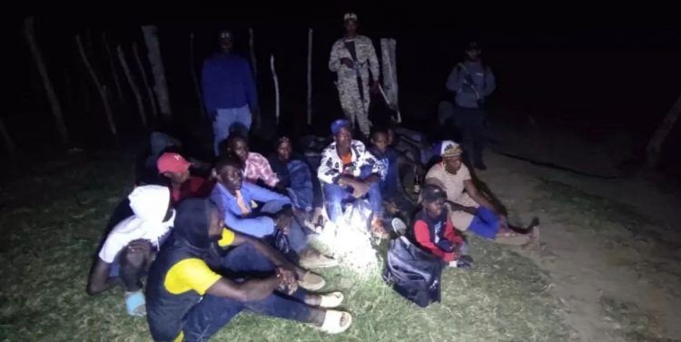 CESFRONT detiene 19 haitianos tras estatus migratorio irregular