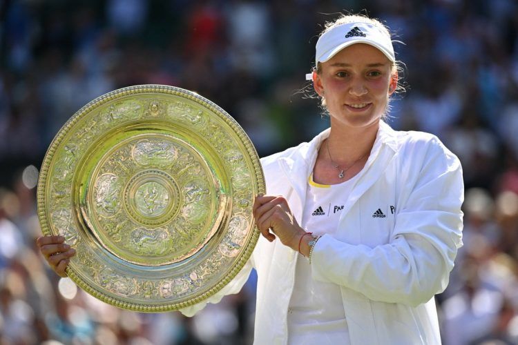 Elena Rybakina se corona como campeona de Wimbledon