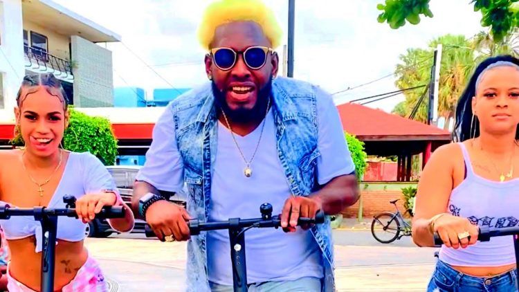 Mr Black La Fama llora por no cantar en concierto de El Alfa 