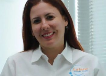 PN encuentra muerta a odontóloga dentro de vehículo en V Centenario