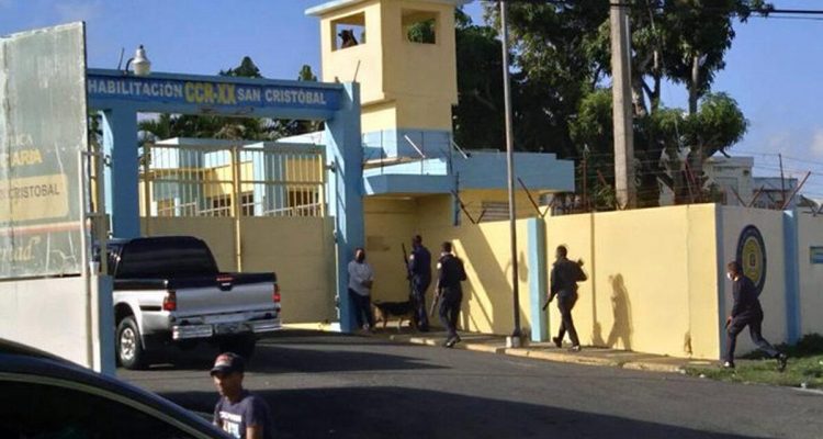 ¡Escapar de cárcel en RD, es un juego de niños!