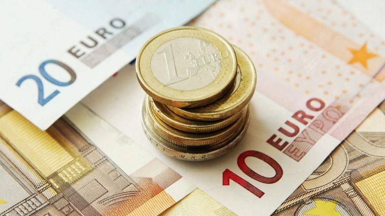 Precio del euro supera al dólar tras escasez de empleos en EE.UU.