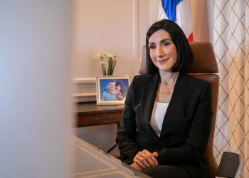 Explicaciones de Raquel Arbaje de por qué no puede asumir CONANI