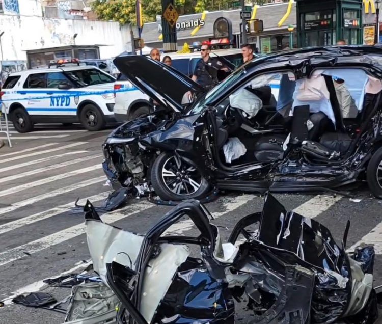 Mujer muere tras ser impactada por vehículo en el Bronx