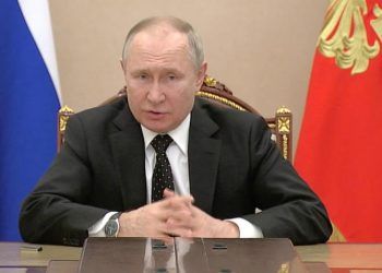 Putin pagará a mujeres que tengan más de 10 hijos