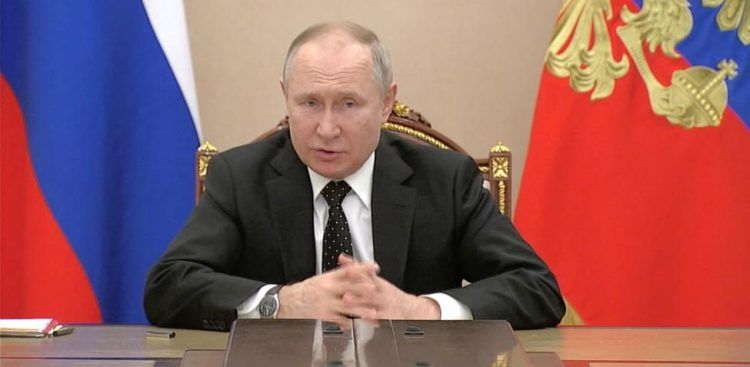 Putin pagará a mujeres que tengan más de 10 hijos