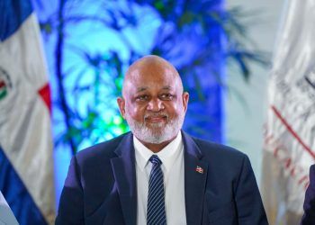 Roberto Fulcar se despide con 121 nombramientos que no deberían existir