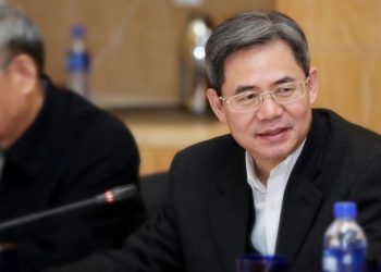 Embajador chino en Londres advierte Reino Unido "no seguir los pasos de EE. UU."