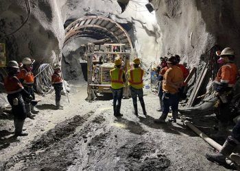 Mineros sepultados tras colapso de mina en Maimón ¡siguen vivos!