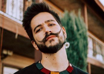 Sacan a Camilo de su propio concierto