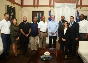 Abinader recibe a funcionarios de NY; visitarán zona Este para ayudas