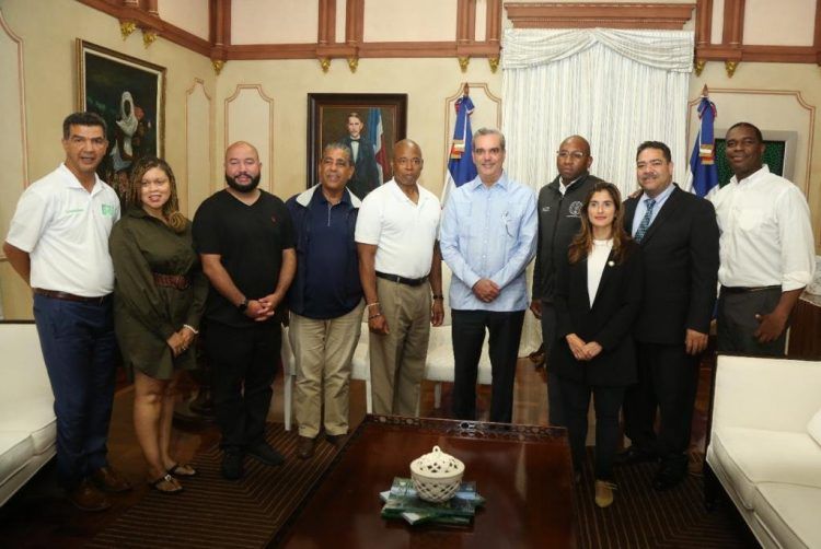 Abinader recibe a funcionarios de NY; visitarán zona Este para ayudas