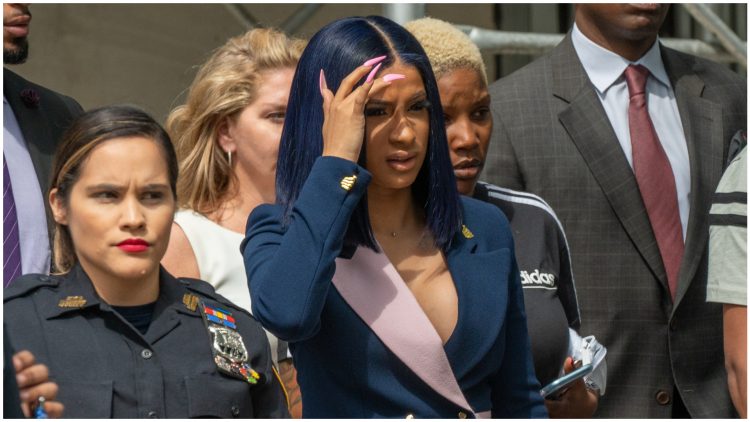 ¡15 días en prisión! Durará Cardi B tras agresión