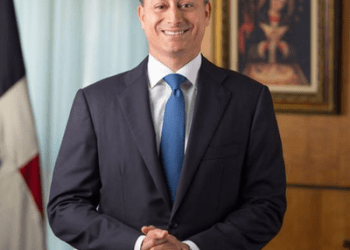 Jean Alain podrá ir a trabajar a su oficina los miércoles y jueves