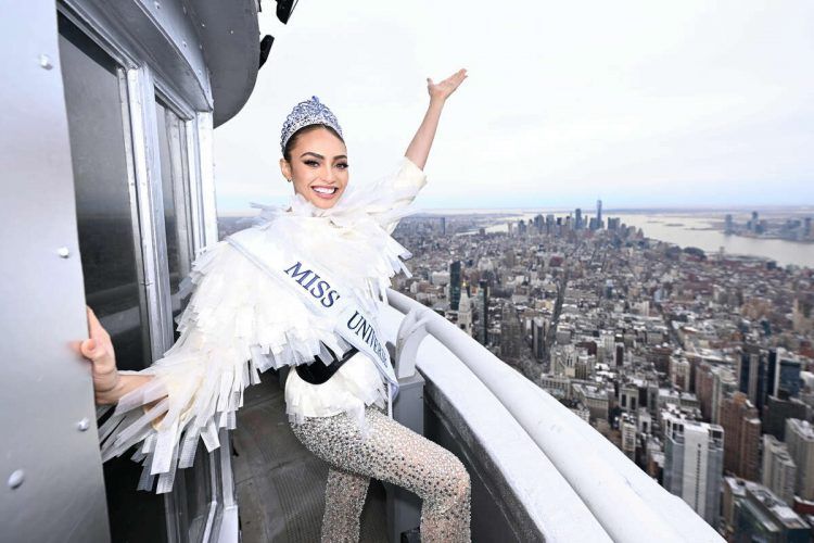 Miss Universo 2022 renuncia a corona de Miss USA