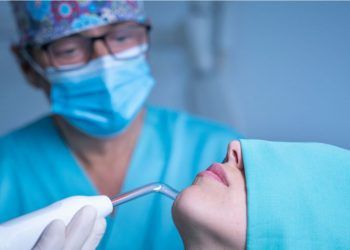 Estudio revelaposible causa de la periodontitis