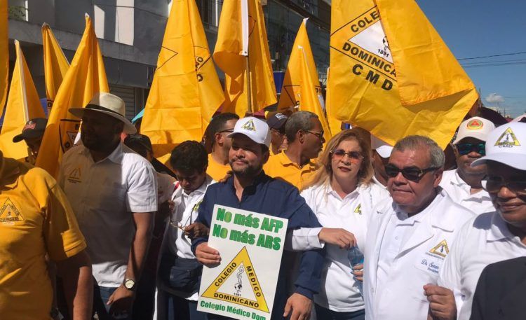 Colegio Médico levanta suspensión a las ARS, excepto a Mapfre