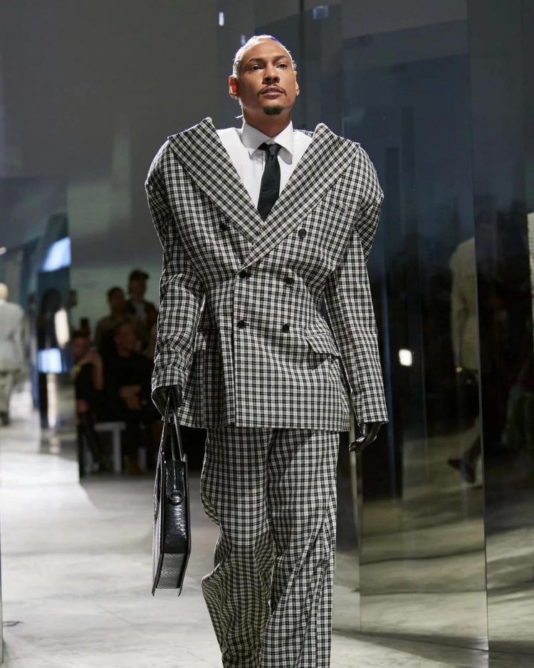 Kiko el Crazy se luce sobre la pasarela del New York Fashion Week